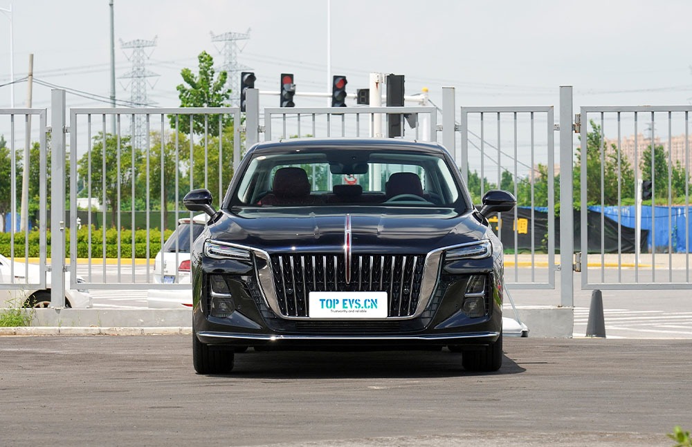 imgi_3_1_3(50) Hongqi H5 2026– China Export Vehicle | Import New Cars From China - Image 1